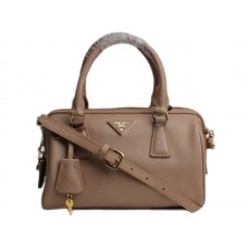 Prada Saffiano kalfslederen handtas met handvat, middelgroot, beige
