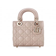 Dior Nano leren tas met goudkleurige hardware in beige