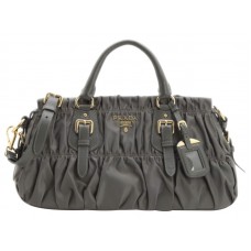 Prada Tessuto Gaufre Nylon Handtas met Handvat, Grijs