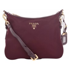 Prada Tessuto nylon schoudertas met leren afwerking, bordeauxrood
