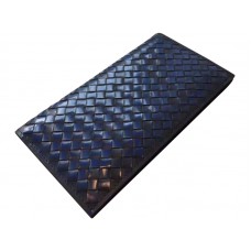 Bottega Veneta Continental portemonnee in Pacific Intrecciato gepolijst zwart