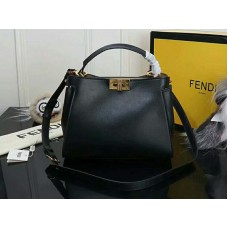 Fendi Peekaboo Essential tas van kalfsleer in zwart