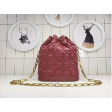 Dior Miss Dior Bucket Bag van lamsleer, bordeauxrood