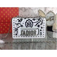 Dior J'Adior minitas met geborduurde bloemen in wit en zwart