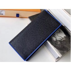 Louis Vuitton Taiga leren Brazza portemonnee m30558